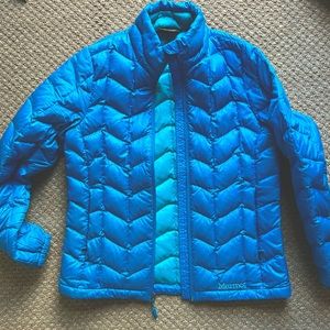 Women’s marmot lightweight down jacket in great condition